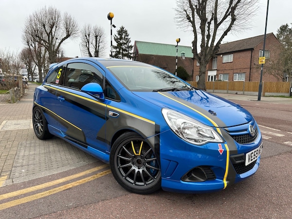 Used Vauxhall Corsa 2010 for sale - 73718112: Photo 3