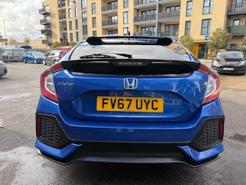 Used Honda Civic 2018 for sale - 76307338: Photo