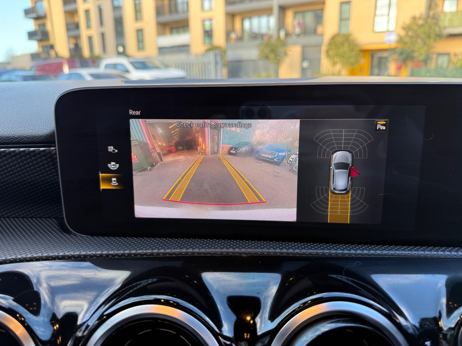 Used Mercedes-Benz A-Class 2018 for sale - 76592829: Photo 13