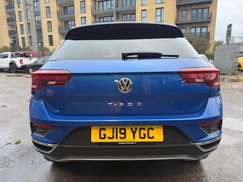 Used Volkswagen T-Roc 2019 for sale - 77587382: Photo