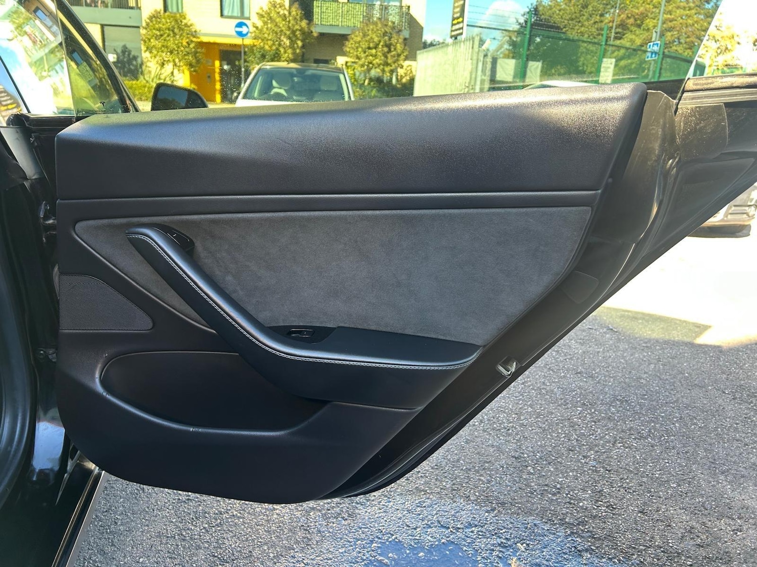 Used Tesla Model 3 2019 for sale - 76550400: Photo 19