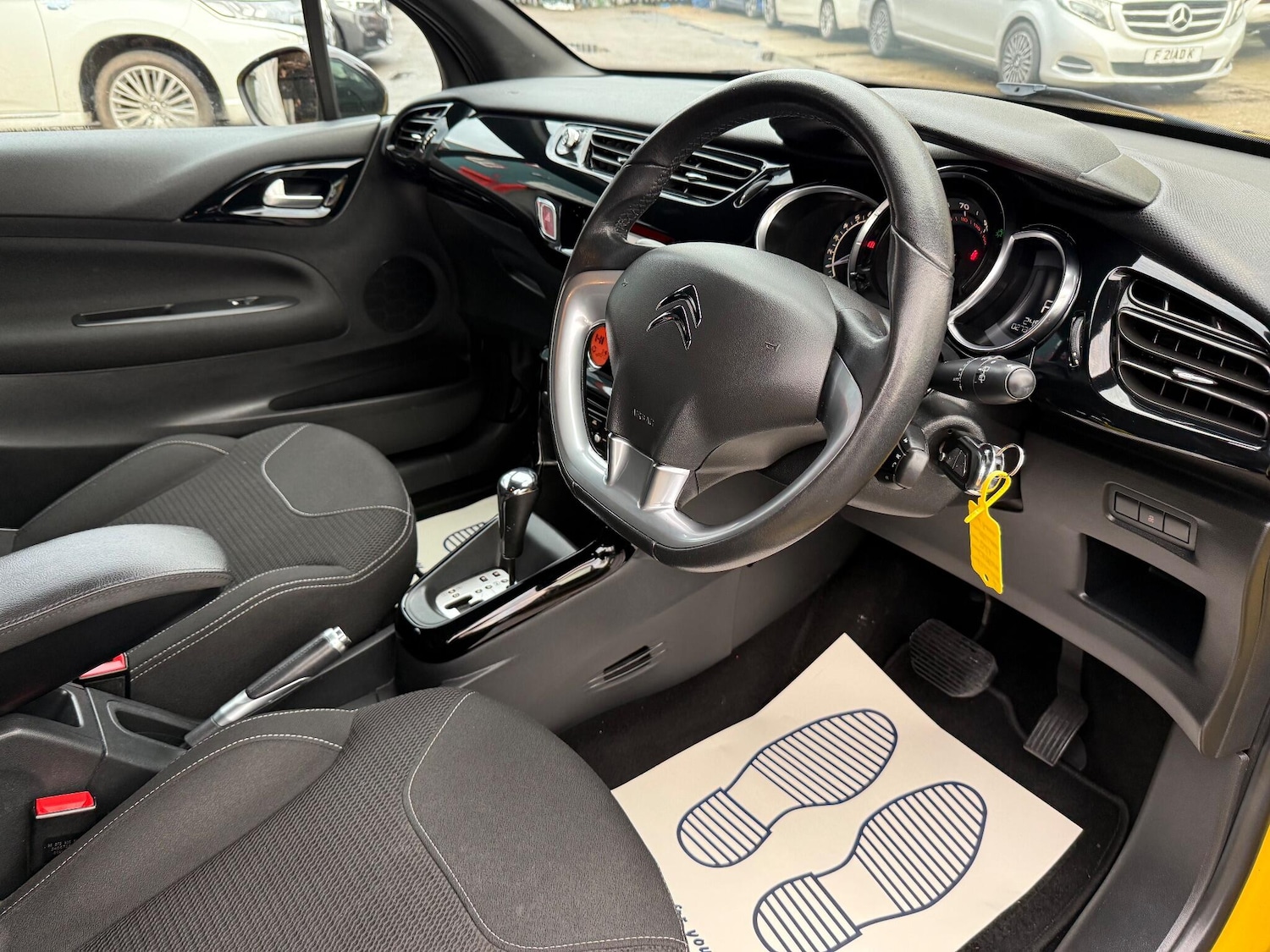 Used Citroen DS3 2014 for sale - 76823977: Photo 8