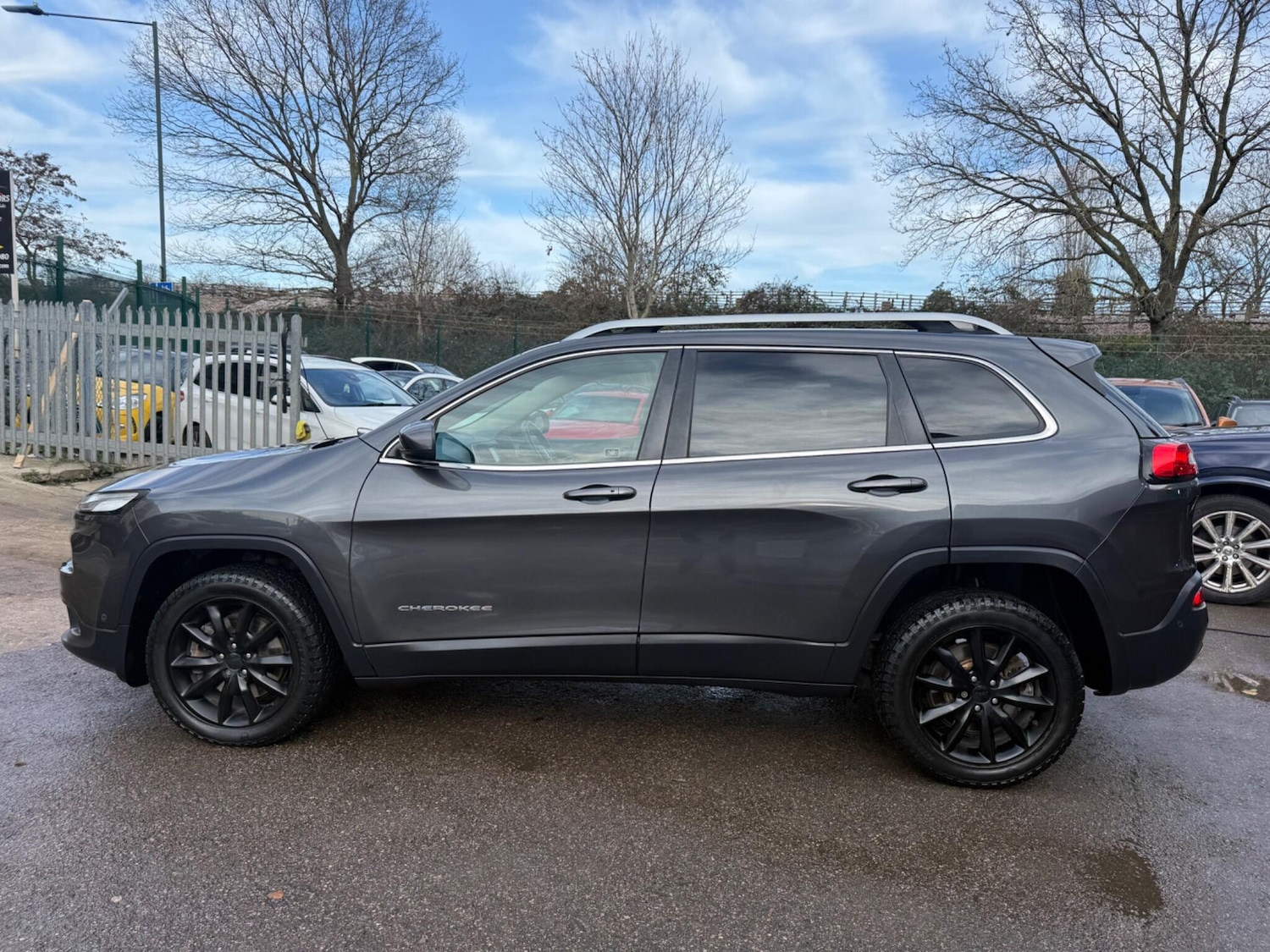 Used Jeep Cherokee 2015 for sale - 77292077: Photo 25