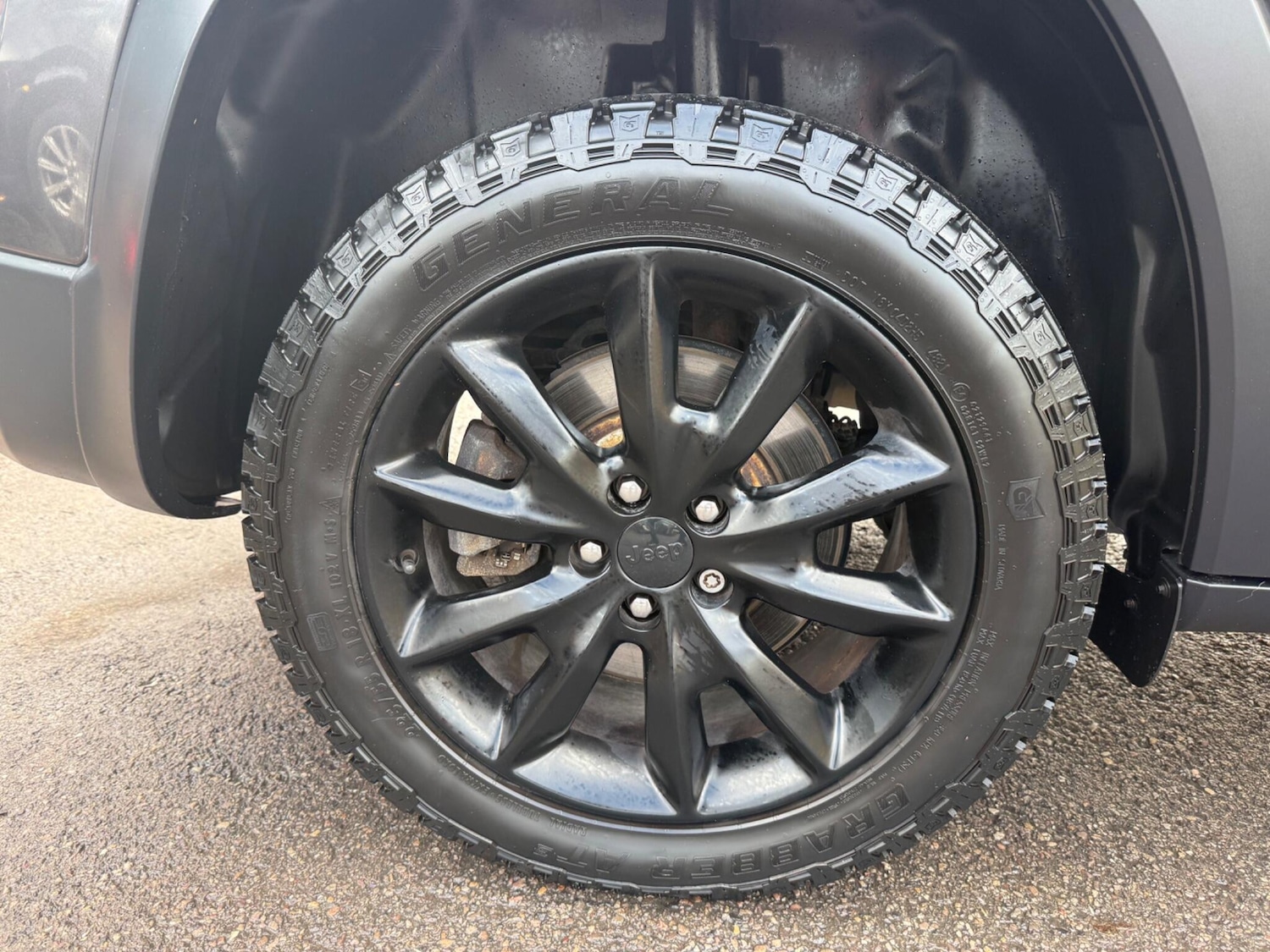 Used Jeep Cherokee 2015 for sale - 77292077: Photo 27