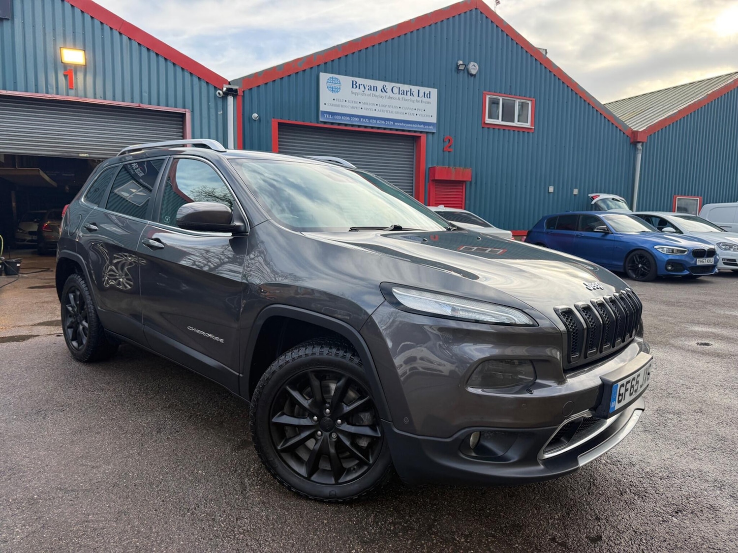 Used Jeep Cherokee 2015 for sale - 77292077: Photo 3