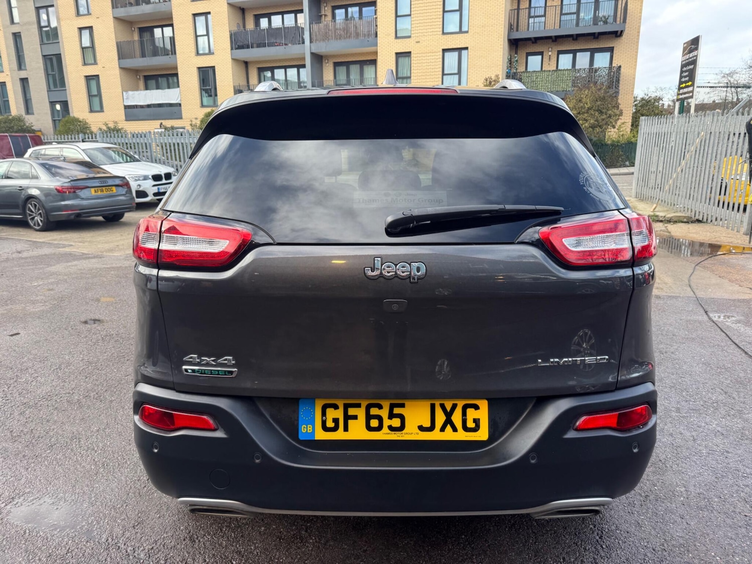 Used Jeep Cherokee 2015 for sale - 77292077: Photo 4