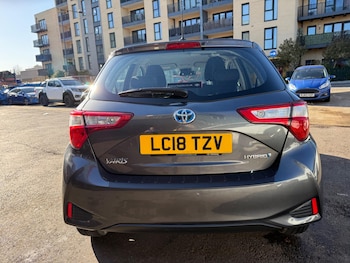 Used Toyota Yaris 2018 for sale - 77926098: Photo