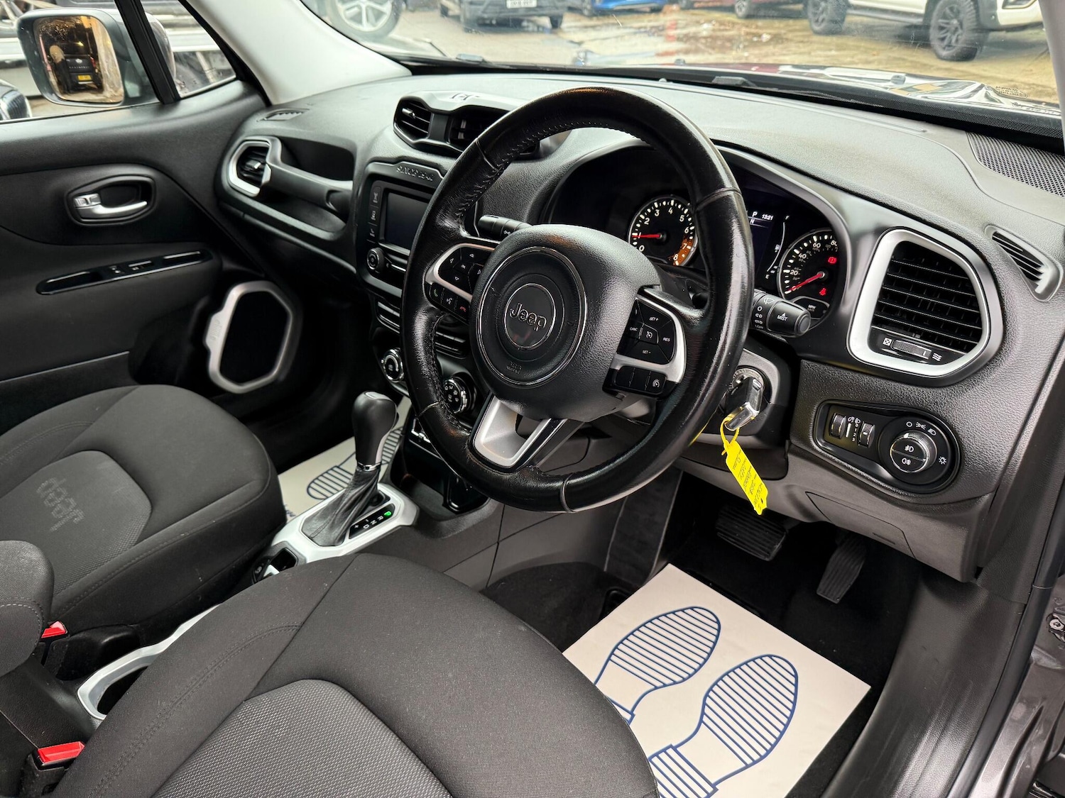 Used Jeep Renegade 2017 for sale - 76802475: Photo 8