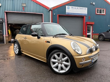 Used MINI Hatch 2004 for sale - 77994064: Photo