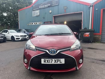 Used Toyota Yaris 2017 for sale - 79808404: Photo
