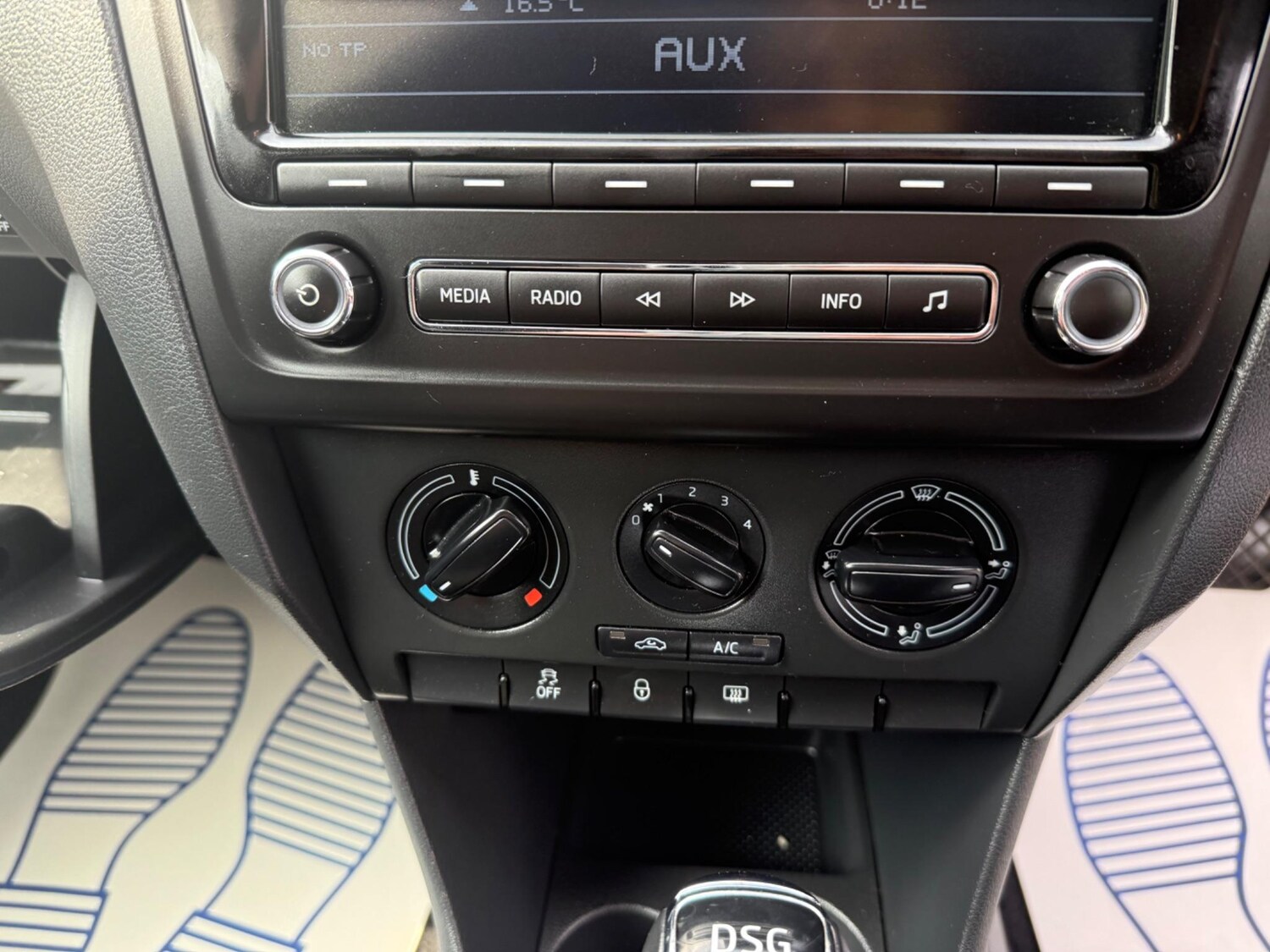 Used Skoda Rapid 2014 for sale - 76990564: Photo 14