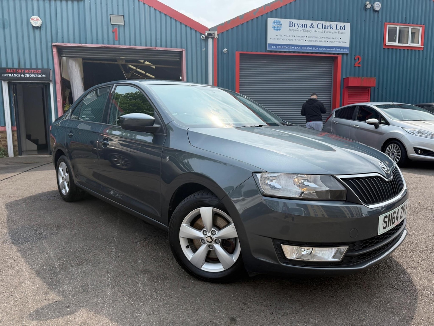 Used Skoda Rapid 2014 for sale - 76990564: Photo 3
