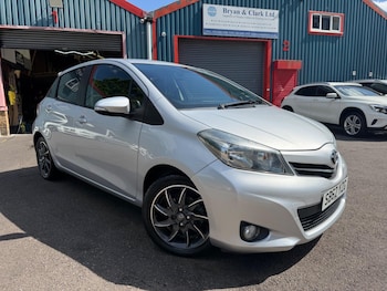 Used Toyota Yaris 2012 for sale - 79092630: Photo