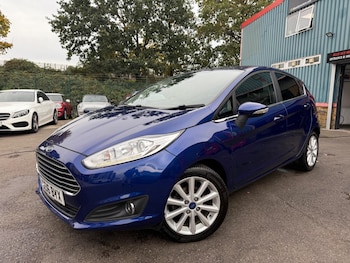 2016 (16) - 1.0T EcoBoost Titanium Powershift Euro 6 5dr