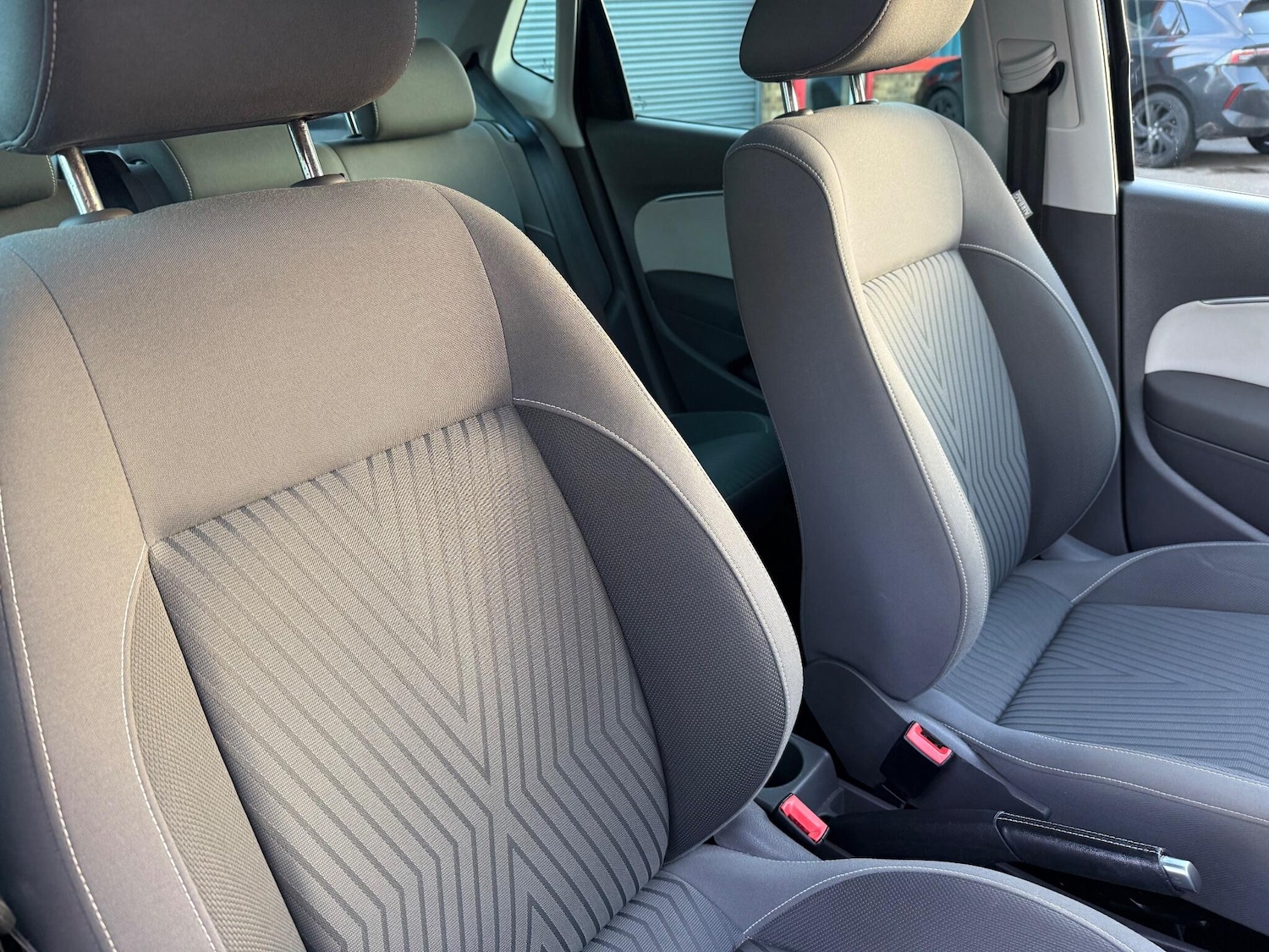 Used Volkswagen Polo 2015 for sale - 76689533: Photo 15