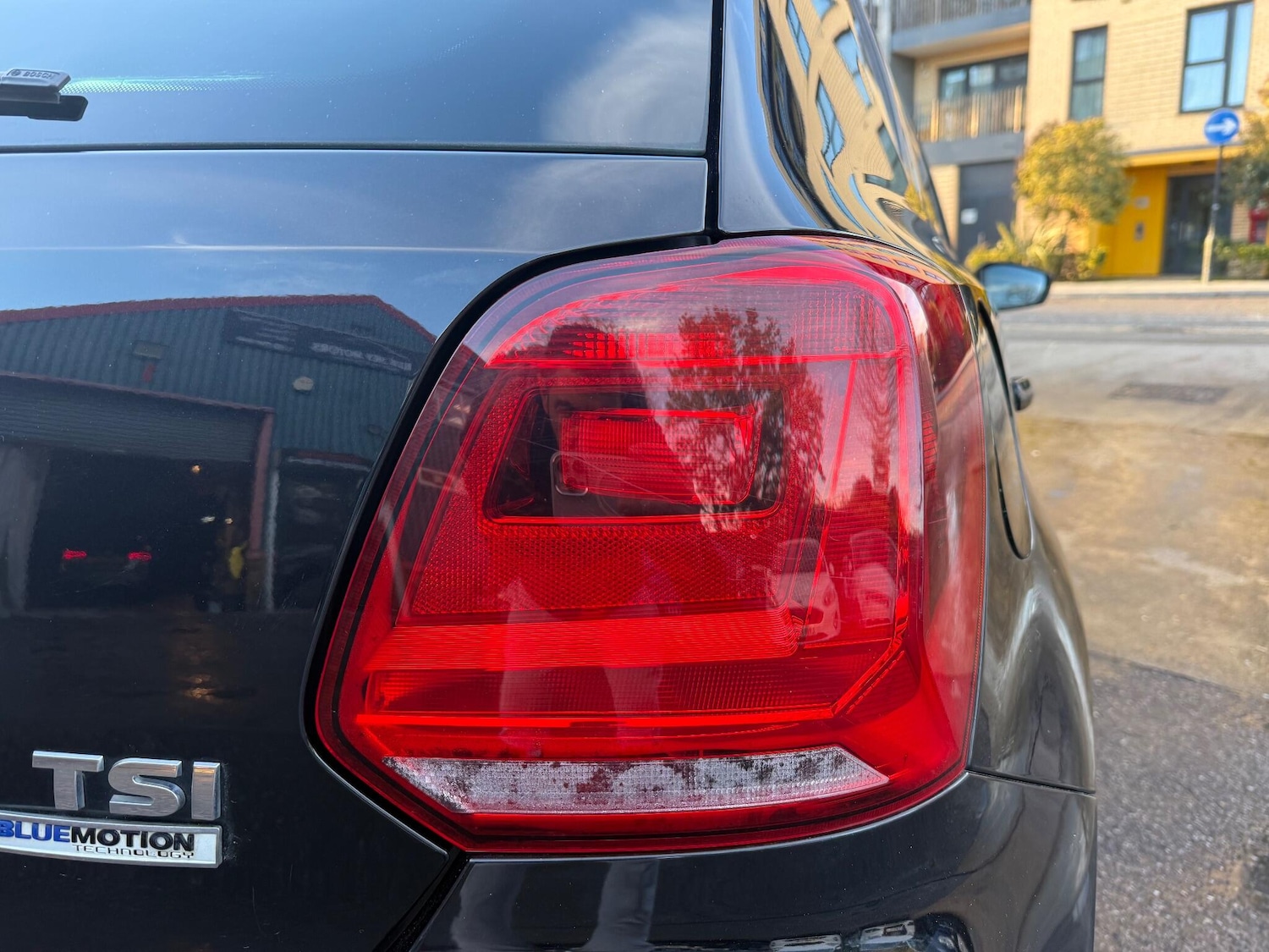 Used Volkswagen Polo 2015 for sale - 76689533: Photo 26