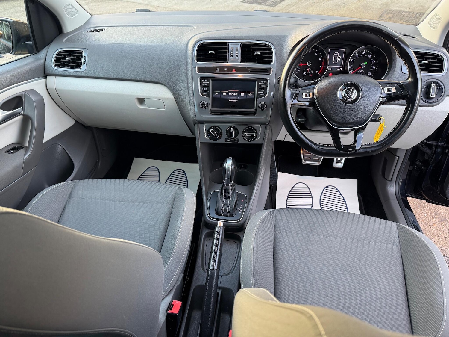 Used Volkswagen Polo 2015 for sale - 76689533: Photo 7