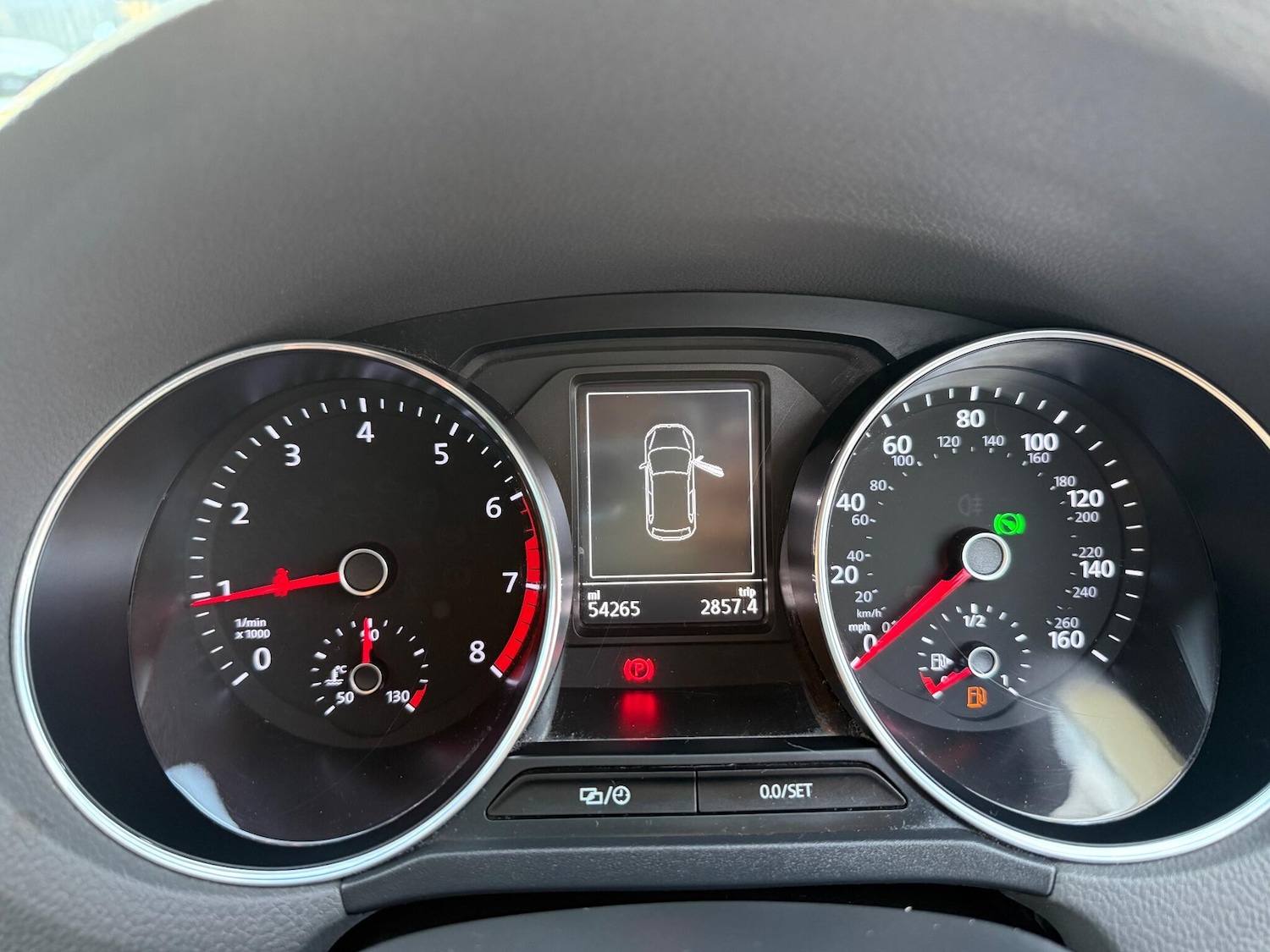 Used Volkswagen Polo 2015 for sale - 76689533: Photo 9