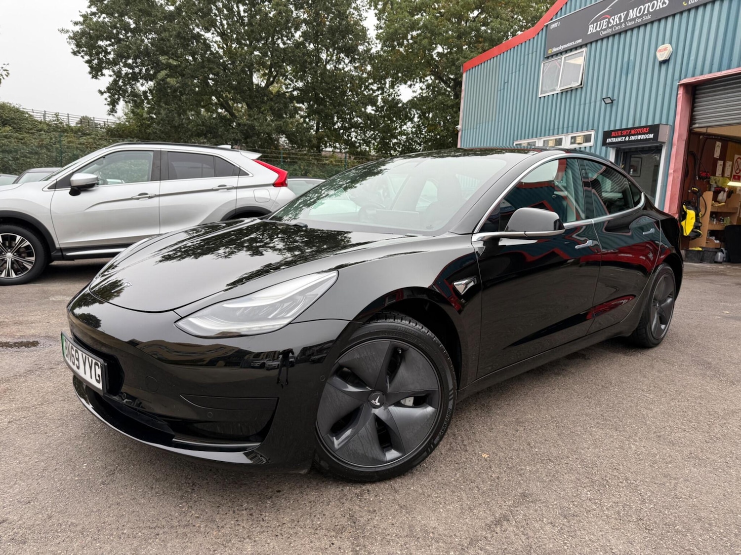 Used Tesla Model 3 2019 for sale - 76109782: Photo 1