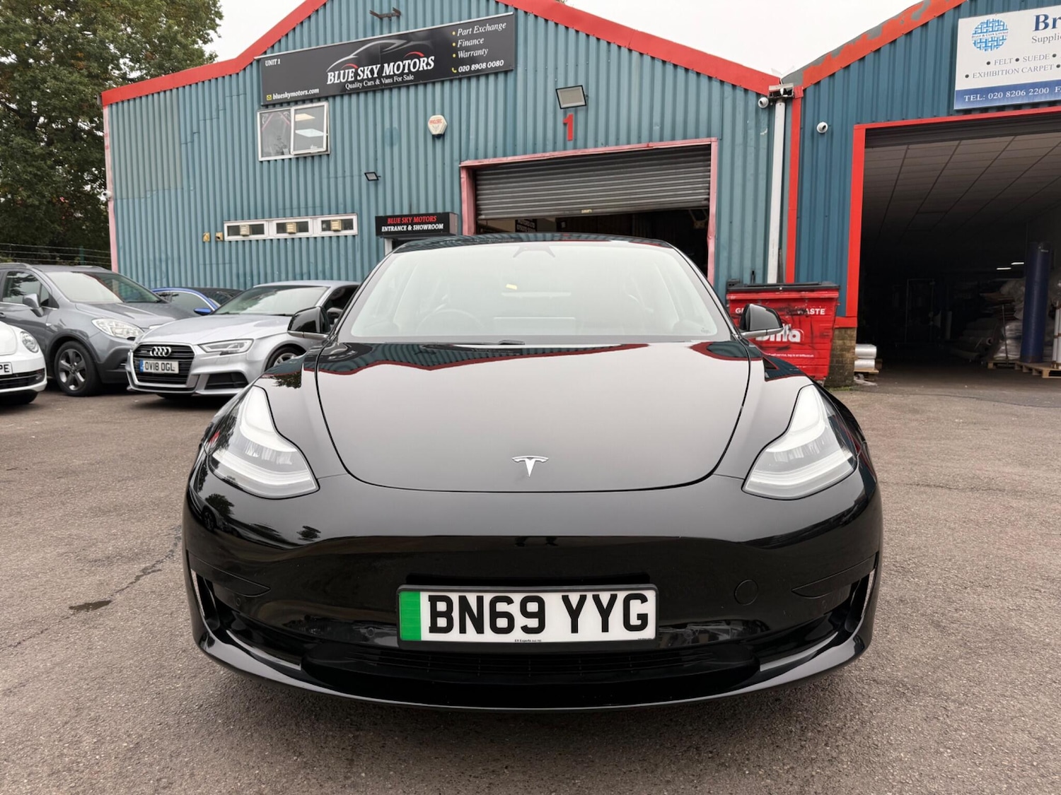 Used Tesla Model 3 2019 for sale - 76109782: Photo 2