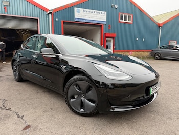 Used Tesla Model 3 2019 for sale - 76109782: Photo 3
