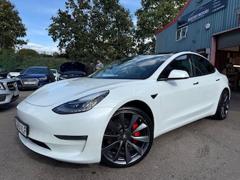Used Tesla Model 3 2019 for sale - 76042392: Photo