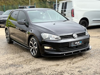 Volkswagen - Golf