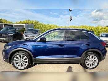Used Volkswagen T-Roc 2018 for sale - 76085848: Photo 4
