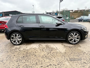 Used Volkswagen Golf 2019 for sale - 77457119: Photo