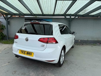 Used Volkswagen Golf 2016 for sale - 78843883: Photo
