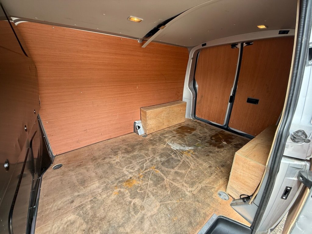 Used Volkswagen Transporter 2018 for sale - 75867861: Photo 7