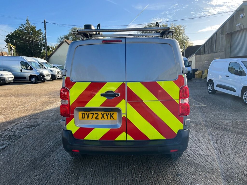 Used Vauxhall Vivaro 2022 for sale - 76356680: Photo 3