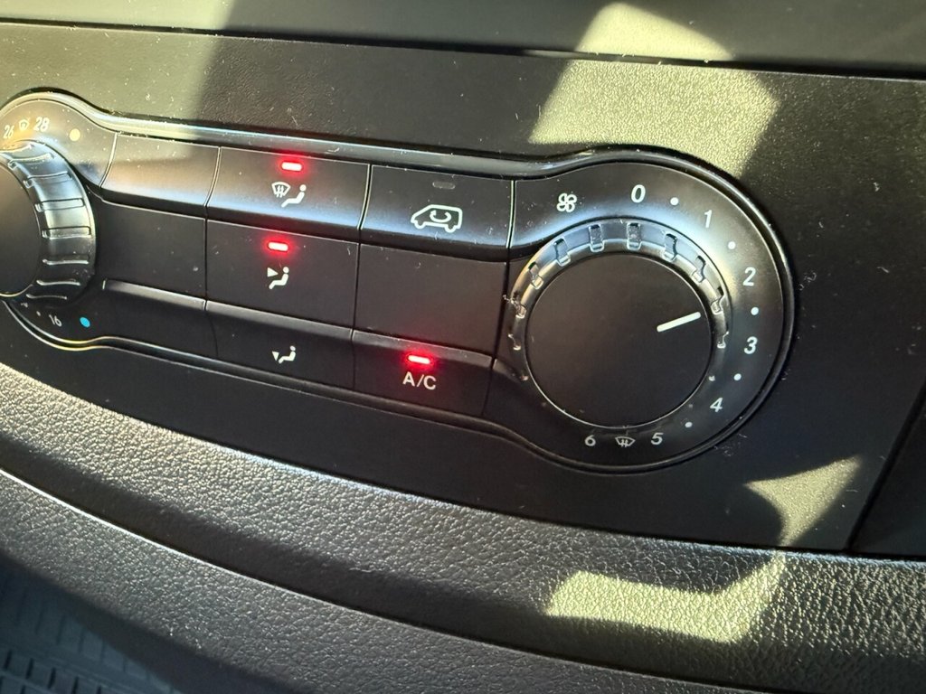 Used Mercedes-Benz Vito 2021 for sale - 76604796: Photo 10