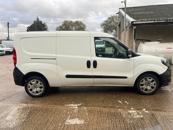Used Fiat Doblo 2021 for sale - 76406528: Photo