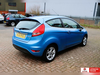 Used Ford Fiesta 2011 for sale - 77721606: Photo