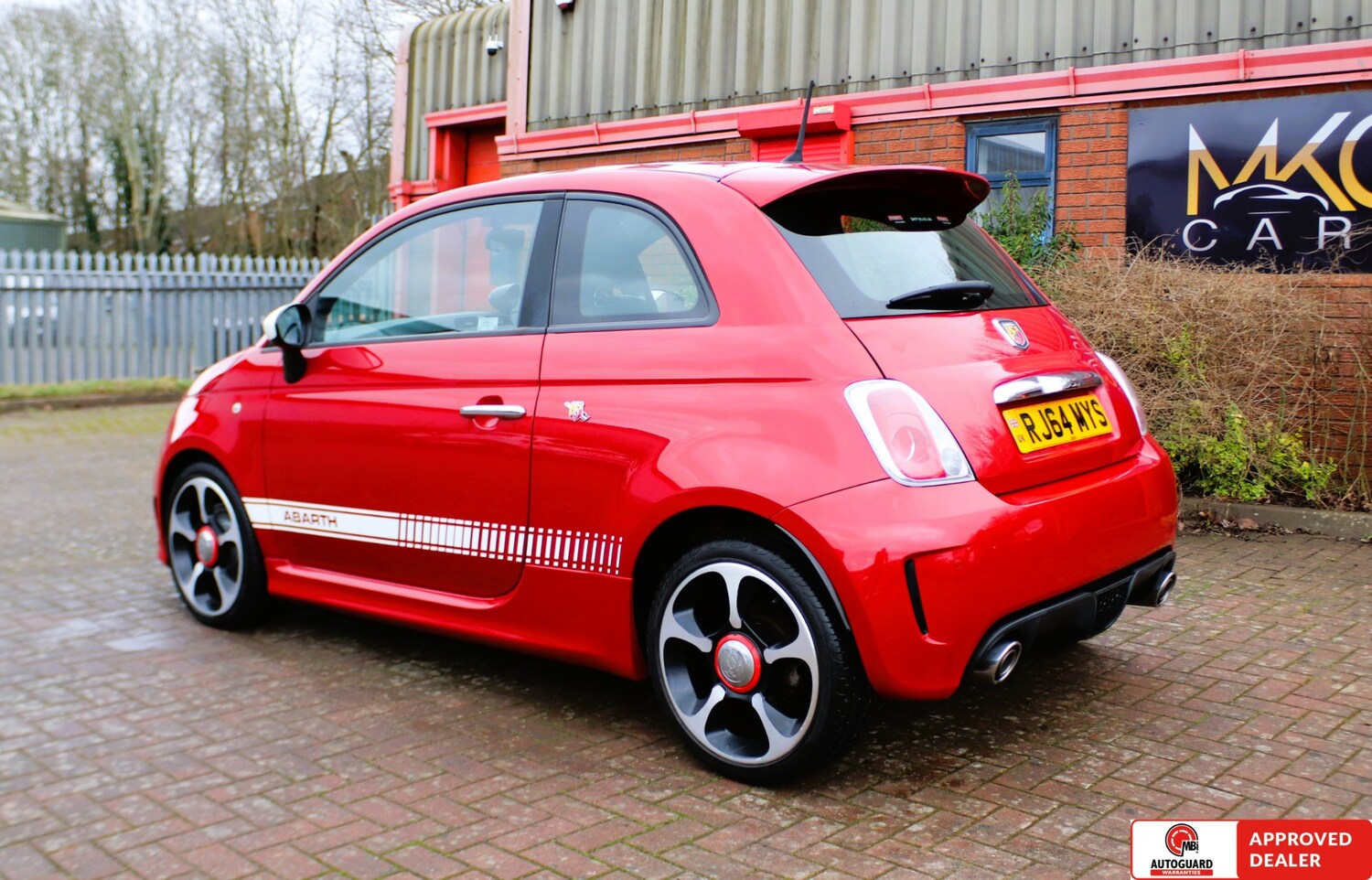 Used Abarth 500 2015 for sale - 77721600: Photo 8