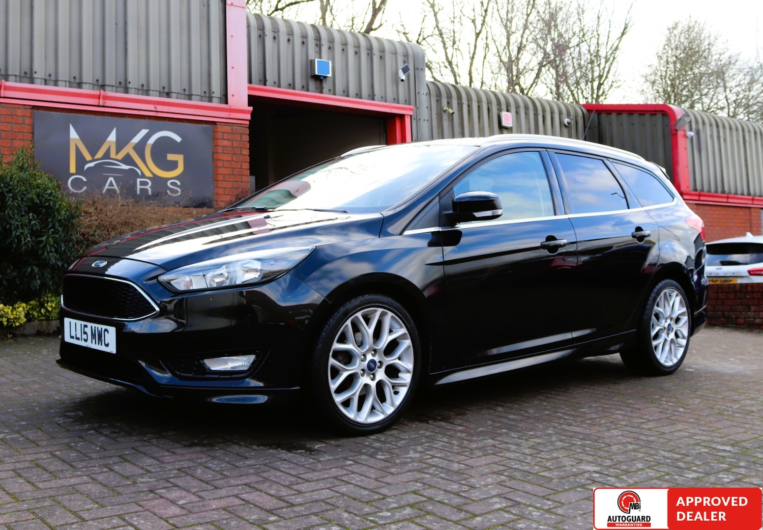 Used Ford Focus 2015 for sale - 77438513: Photo 2