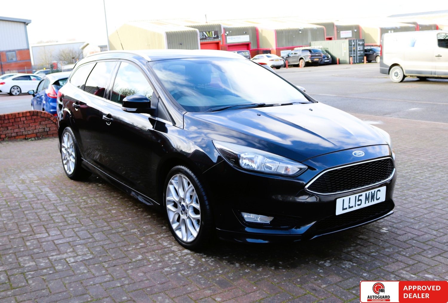 Used Ford Focus 2015 for sale - 77438513: Photo 4