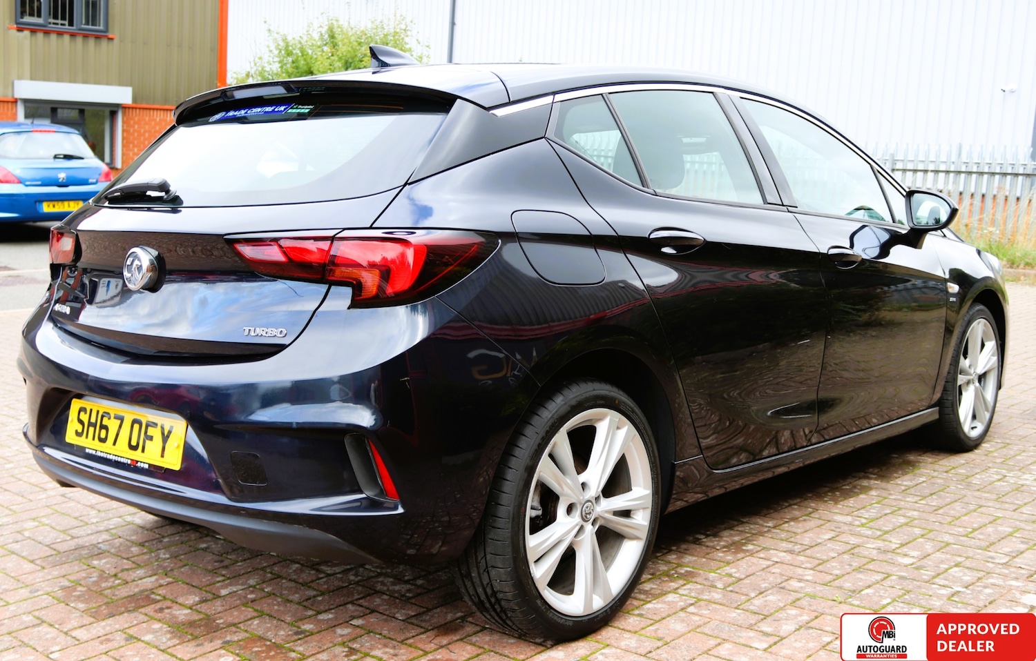 Used Vauxhall Astra 2017 for sale - 77298655: Photo 8