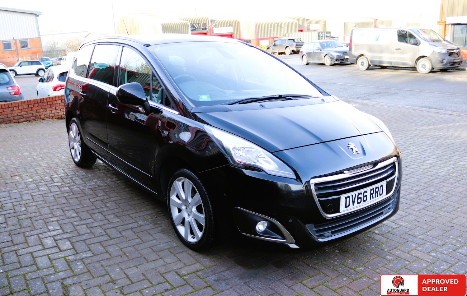 Used Peugeot 5008 2016 for sale - 77298638: Photo 2