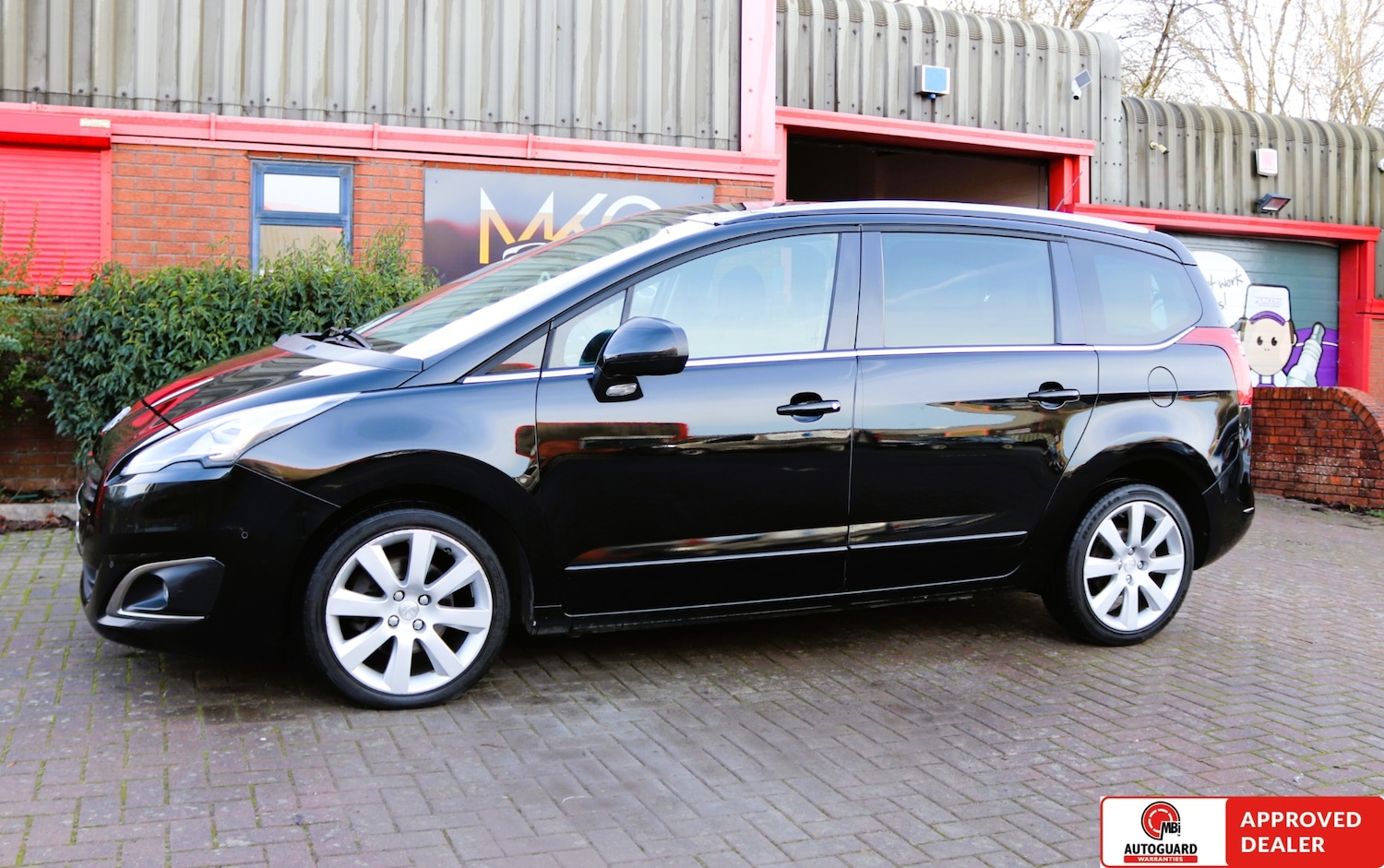 Used Peugeot 5008 2016 for sale - 77298638: Photo 4