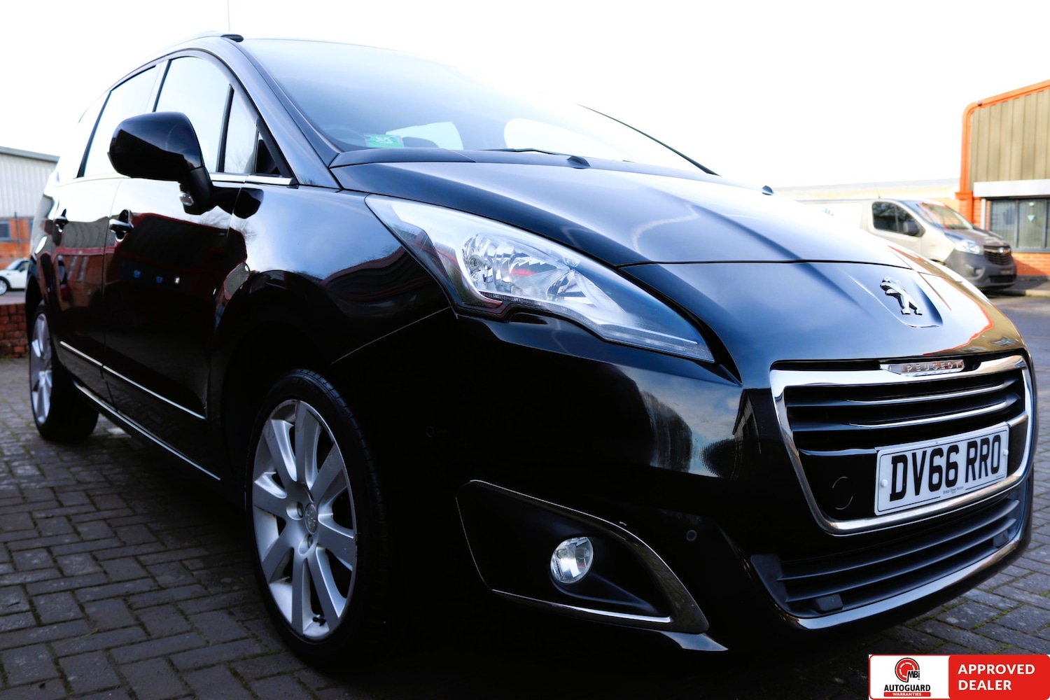 Used Peugeot 5008 2016 for sale - 77298638: Photo 8
