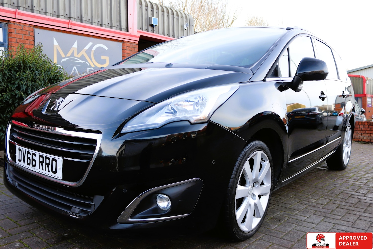 Used Peugeot 5008 2016 for sale - 77298638: Photo 9