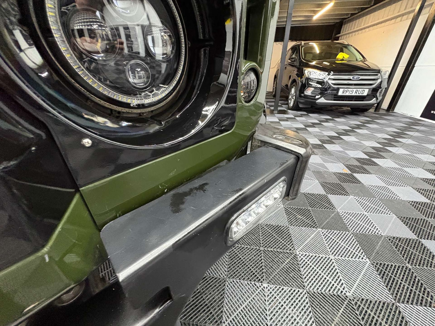 Used Land Rover Defender 2014 for sale - 77547708: Photo 11