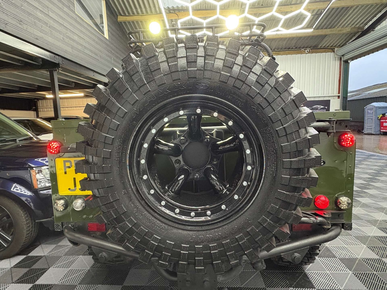 Used Land Rover Defender 2014 for sale - 77547708: Photo 15