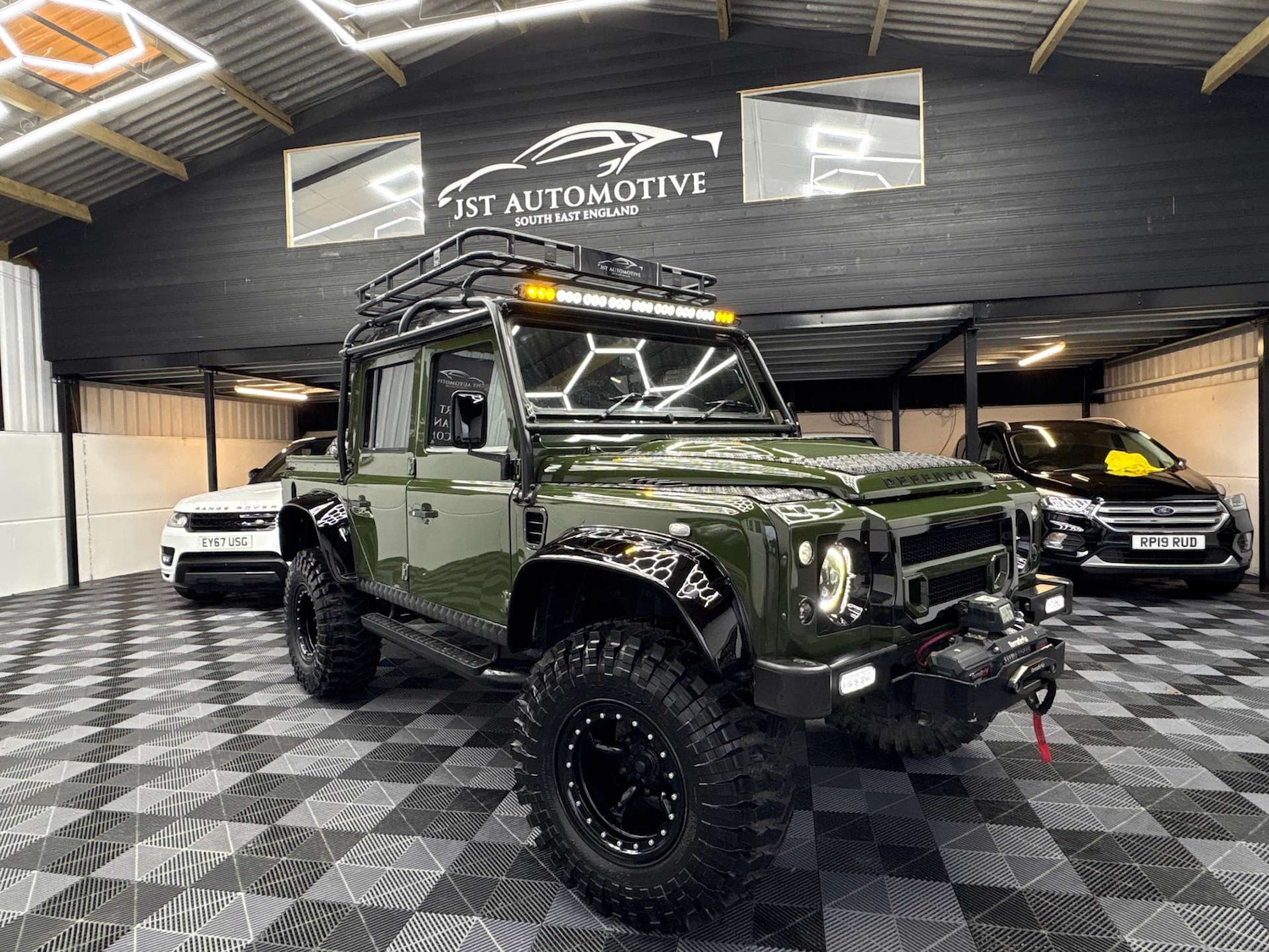 Used Land Rover Defender 2014 for sale - 77547708: Photo 16