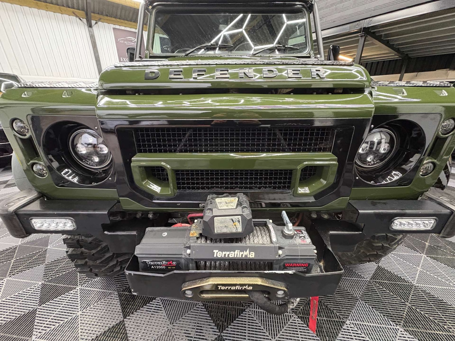 Used Land Rover Defender 2014 for sale - 77547708: Photo 22