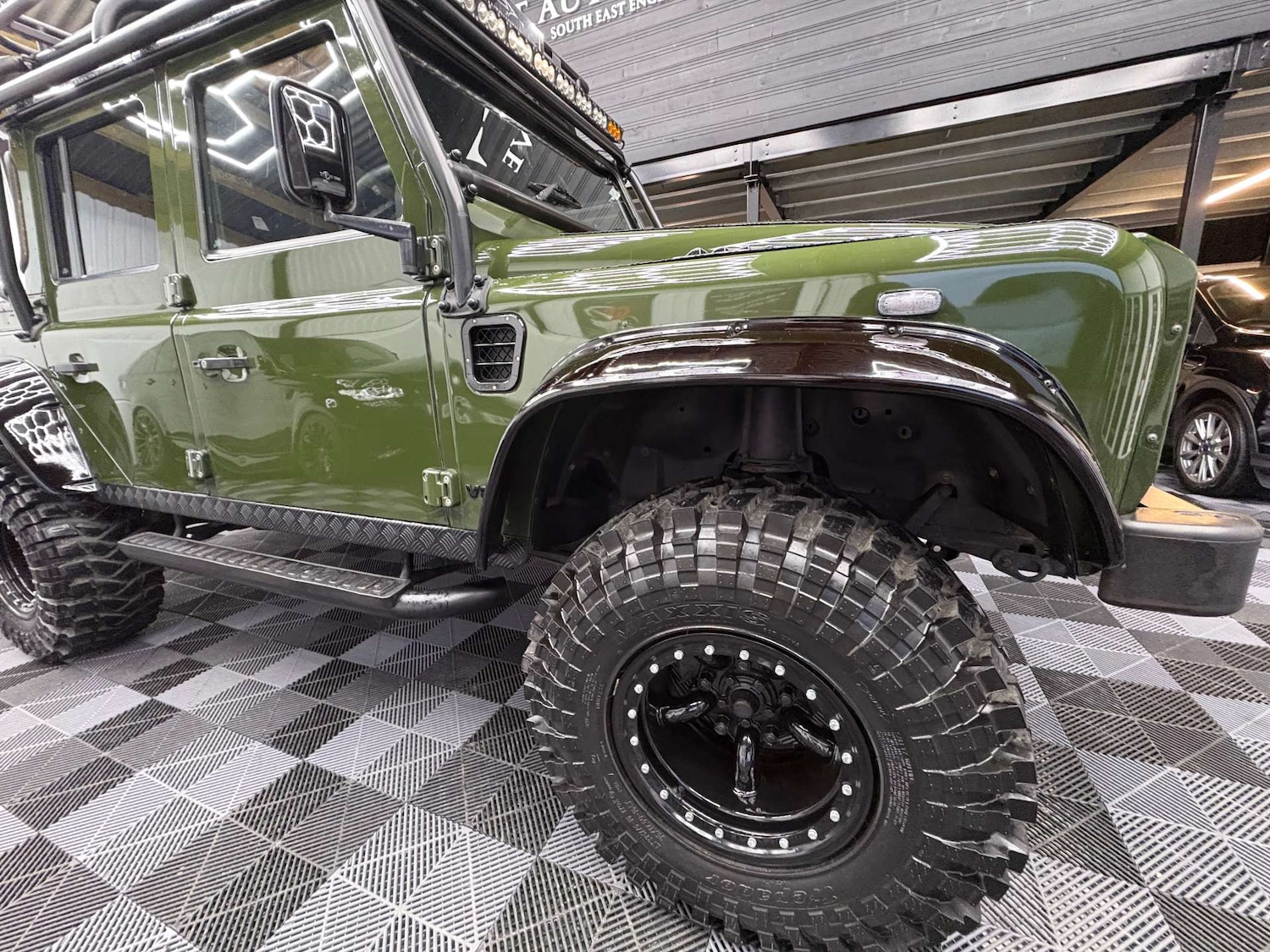 Used Land Rover Defender 2014 for sale - 77547708: Photo 6