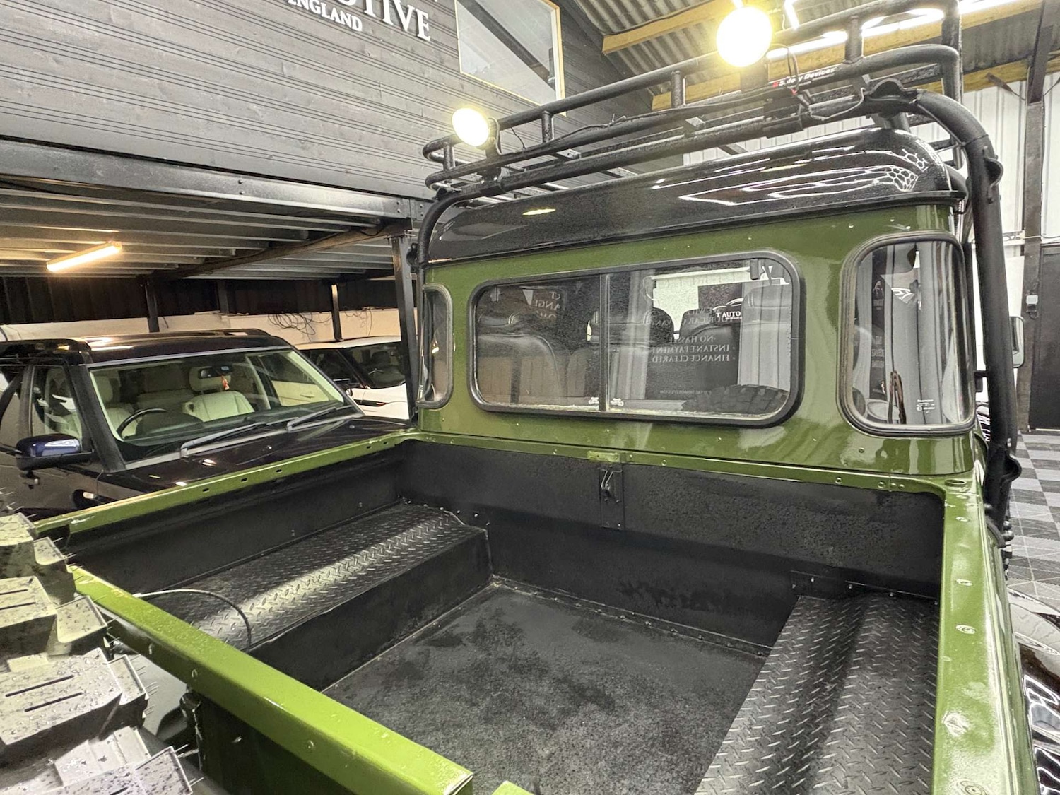 Used Land Rover Defender 2014 for sale - 77547708: Photo 9