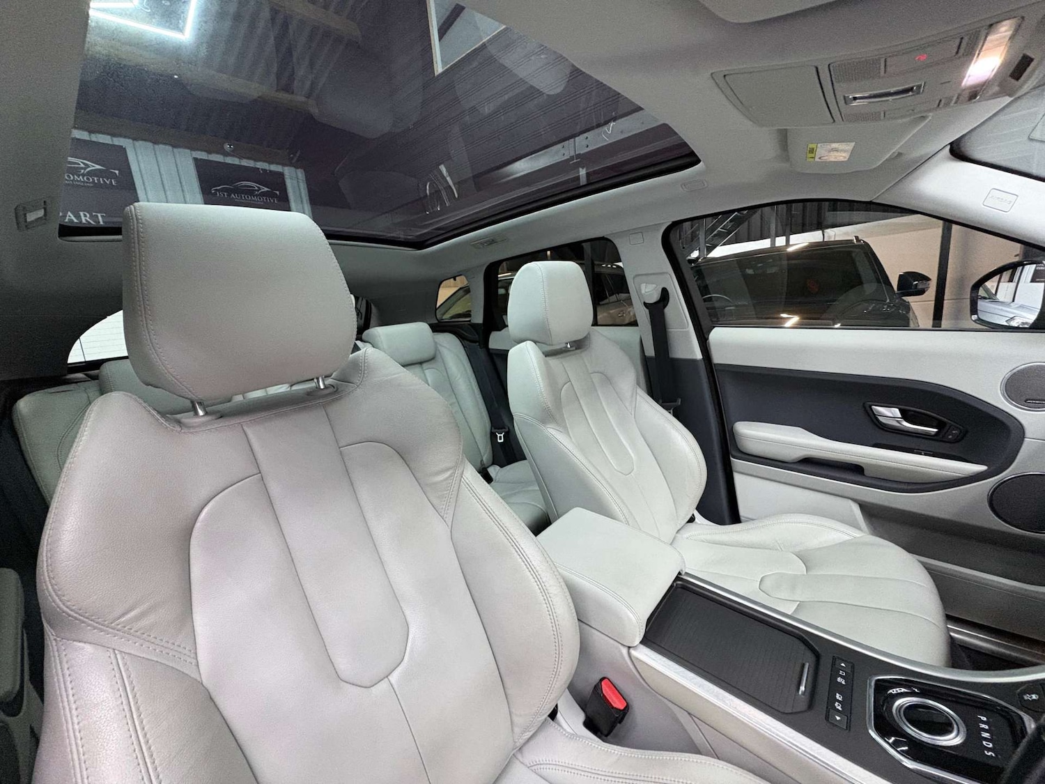 Used Land Rover Range Rover Evoque 2014 for sale - 76698027: Photo 27